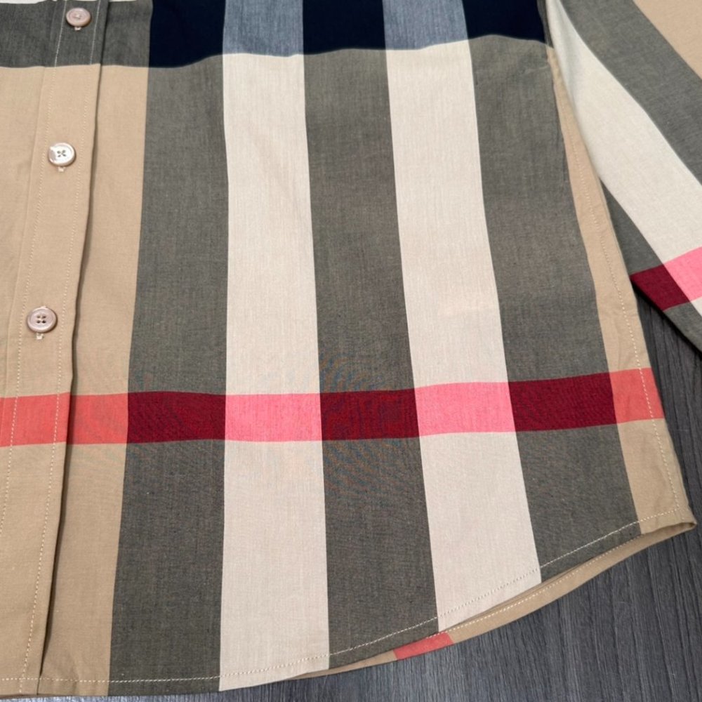 NWT size:M Burberry classic plaid stretch cotton poplin long-sleeved shirt - Picture 6 of 10